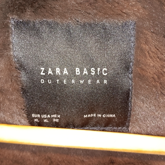 Woman's winter jacket - Picture 4 of 4